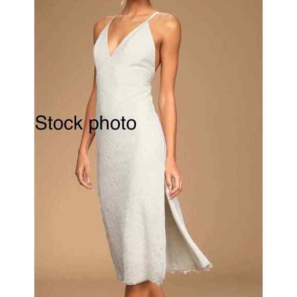 Lulus Dresses & Skirts - Lulus White Lace Entrance Fully Lined Midi Dress Women's Size L Scalloped Hem